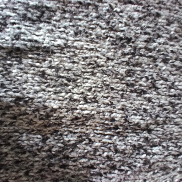 Laura Scott button down sweater - Picture 5 of 10